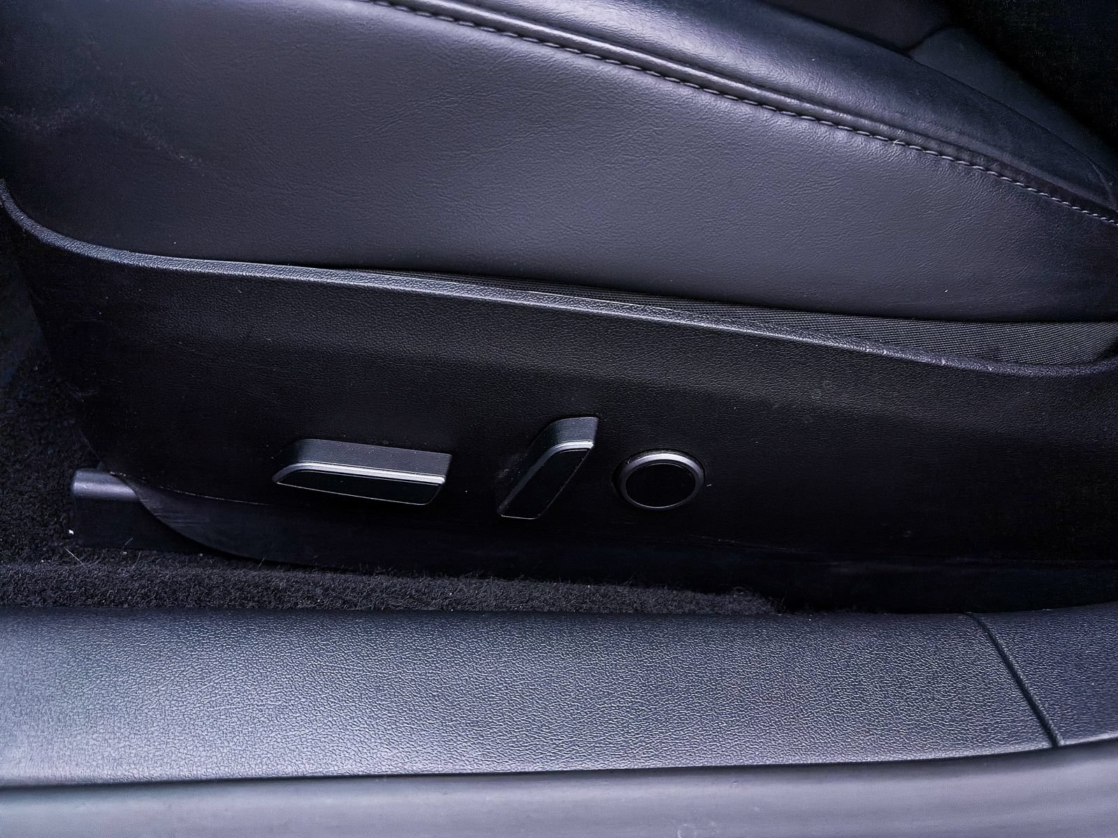 Used 2023 Tesla Model 3 Standard Range RWD image 19