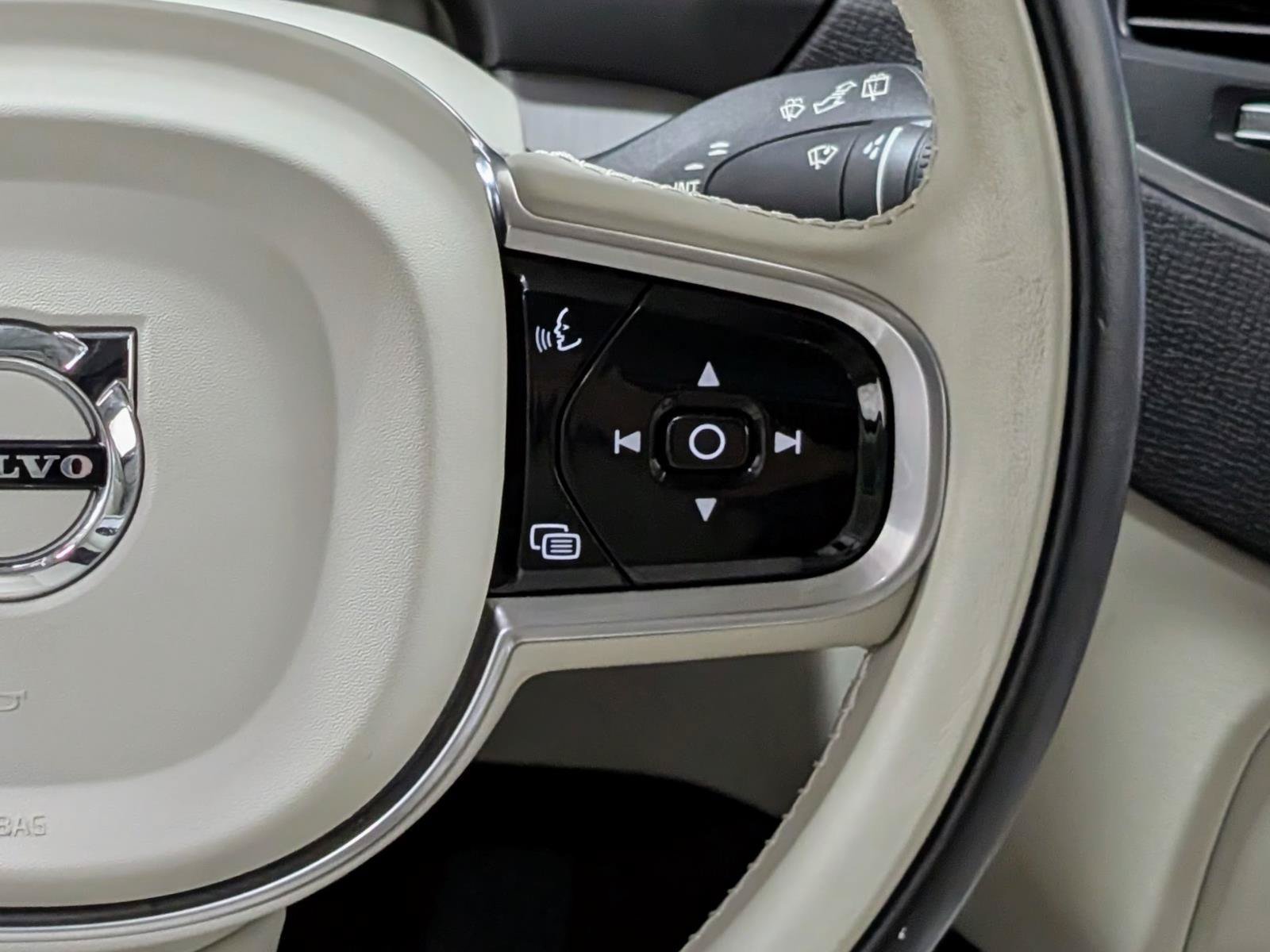 Used 2023 Volvo XC90 B5 Core w/ Protection Package Premier AWD/4WD image 37