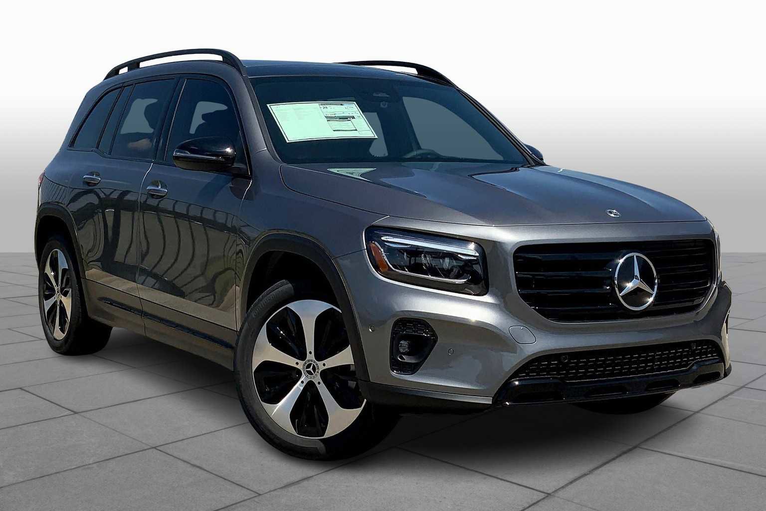 New 2025 Mercedes-Benz GLB 250 image 2