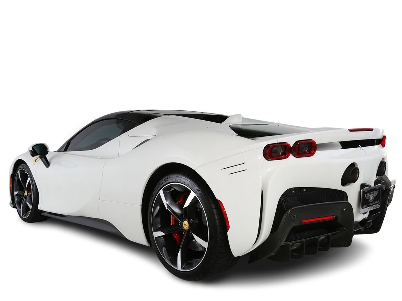 Used 2023 Ferrari SF90 Spider AWD/4WD image 3