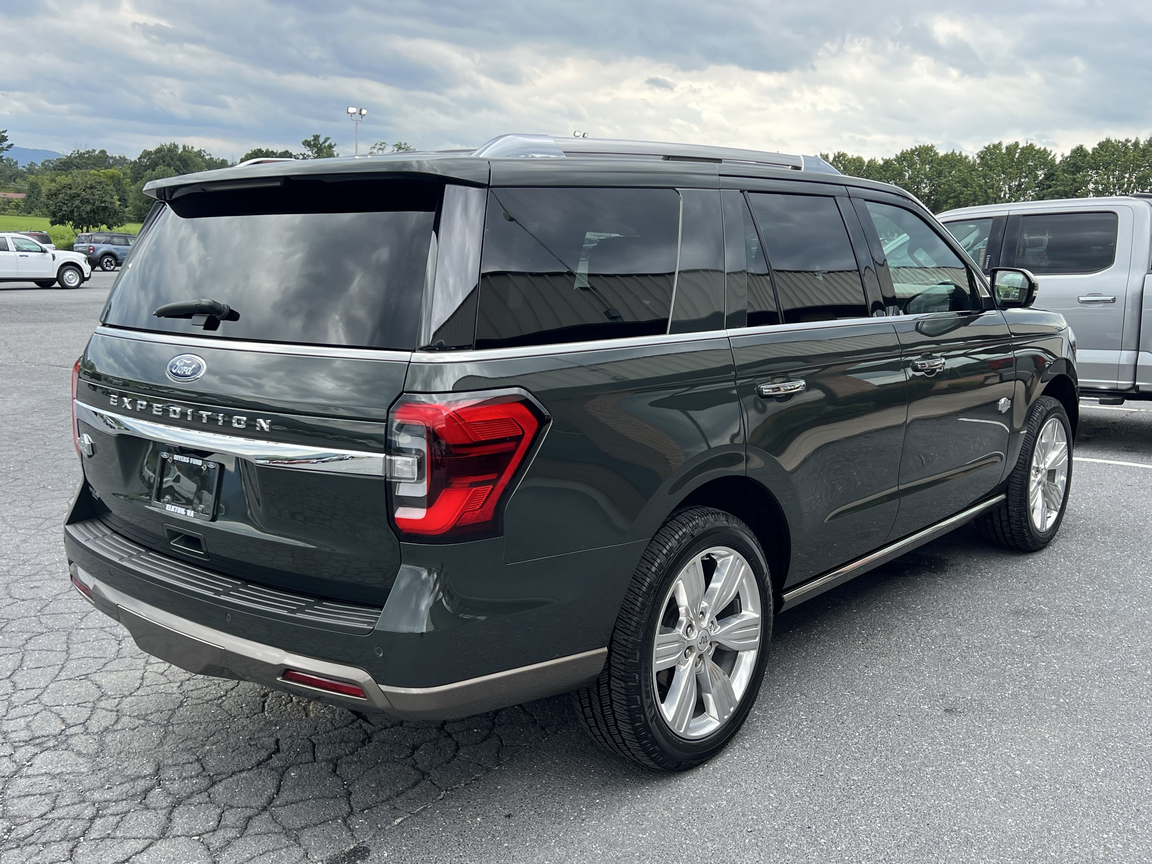 Used 2022 Ford Expedition King Ranch AWD/4WD image 7