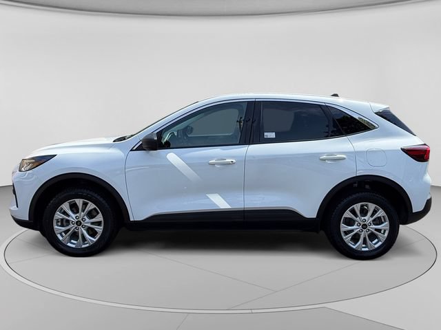 Certified 2024 Ford Escape Active AWD/4WD image 2