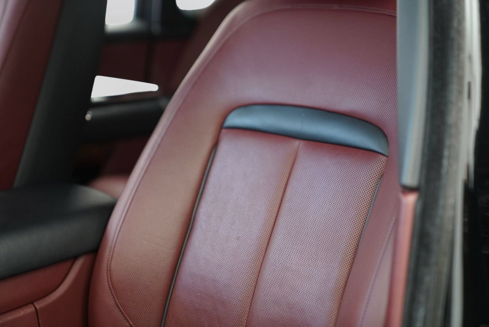 Certified 2020 Rolls-Royce Cullinan AWD/4WD image 11