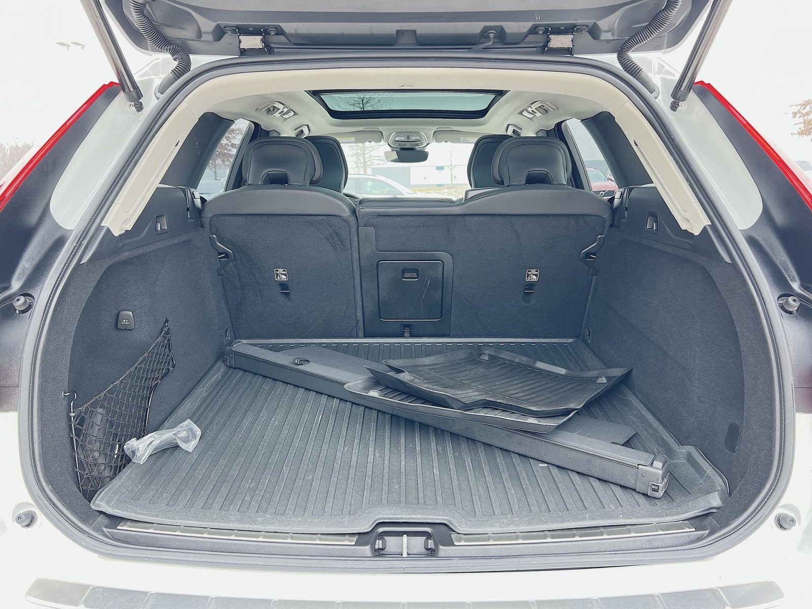 Certified 2023 Volvo XC60 B5 Ultimate image 26