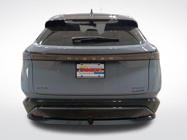 Used 2024 Nissan Ariya AWD image 4
