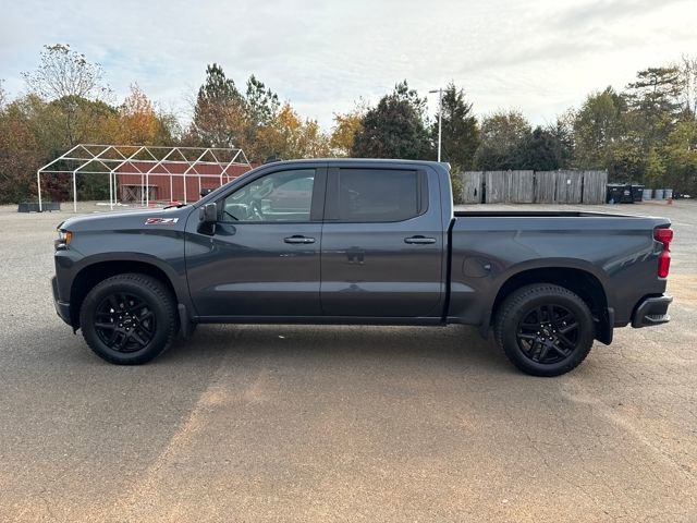 Used 2022 Chevrolet Silverado 1500 RST w/ LPO, Blackout Package image 2