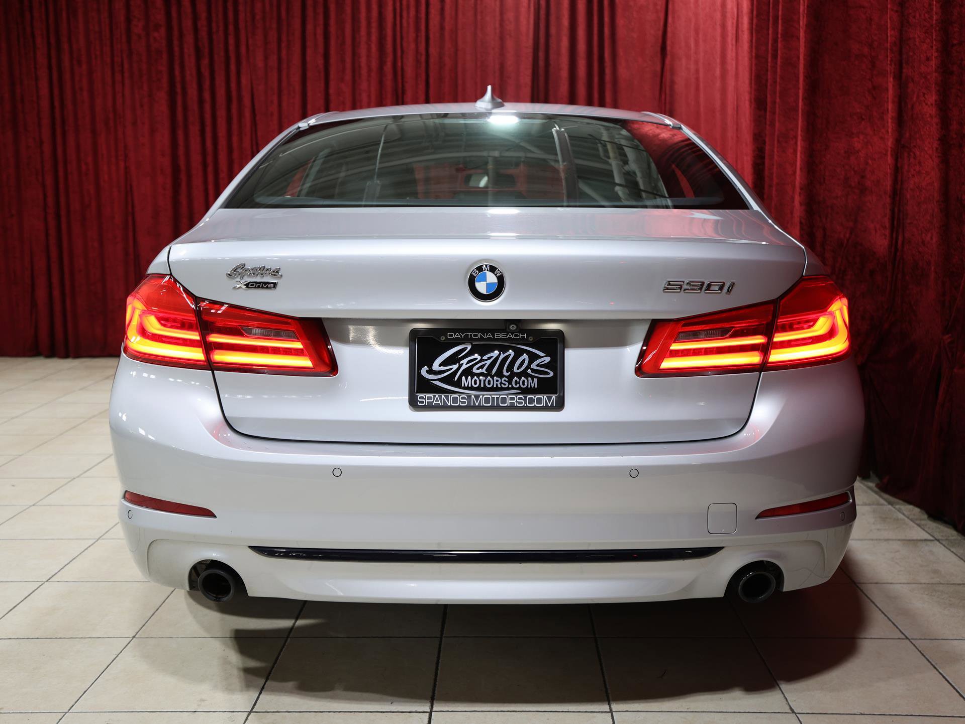 Used 2018 BMW 530i xDrive image 10
