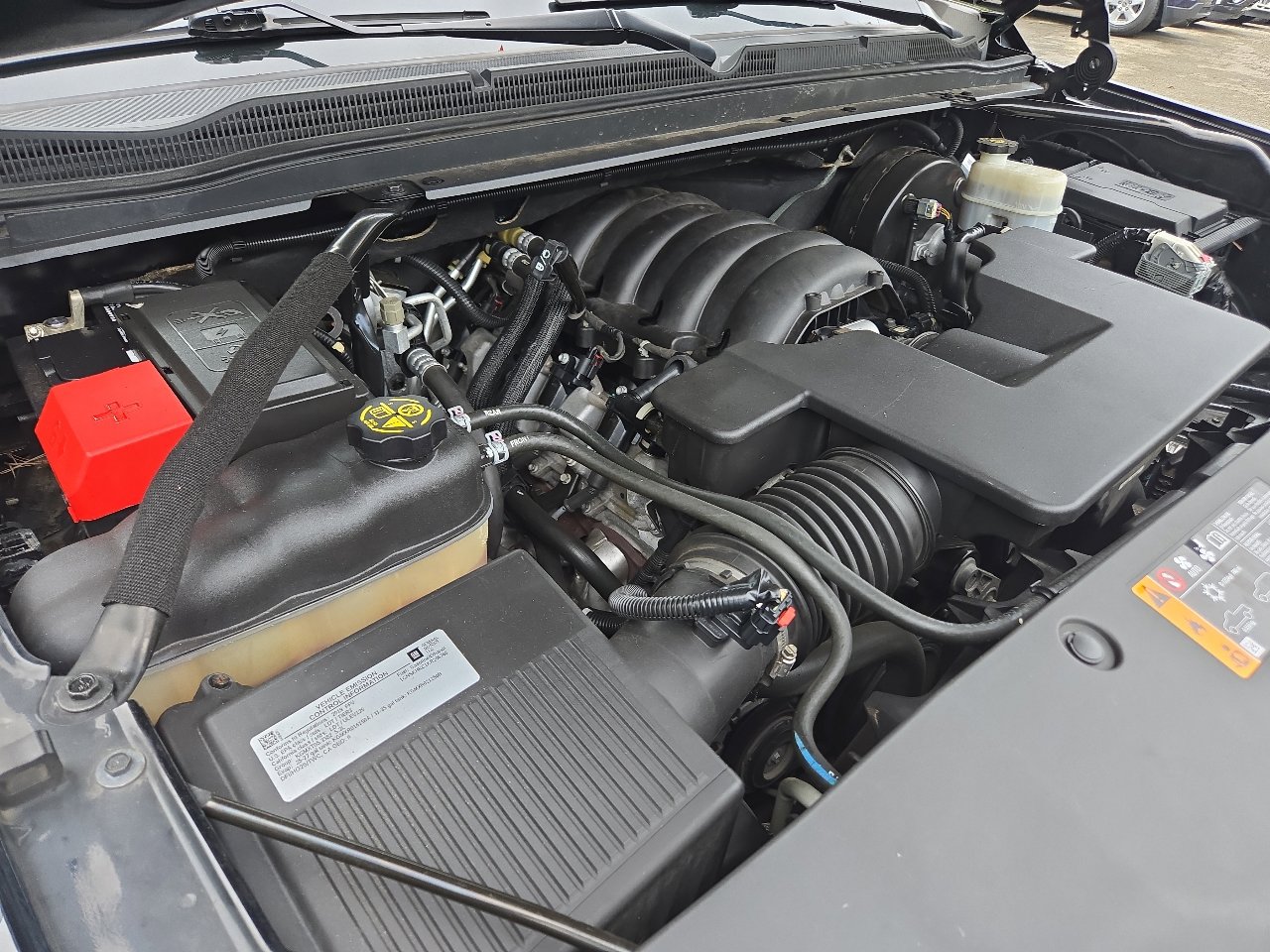Used 2019 Chevrolet Suburban LT image 18