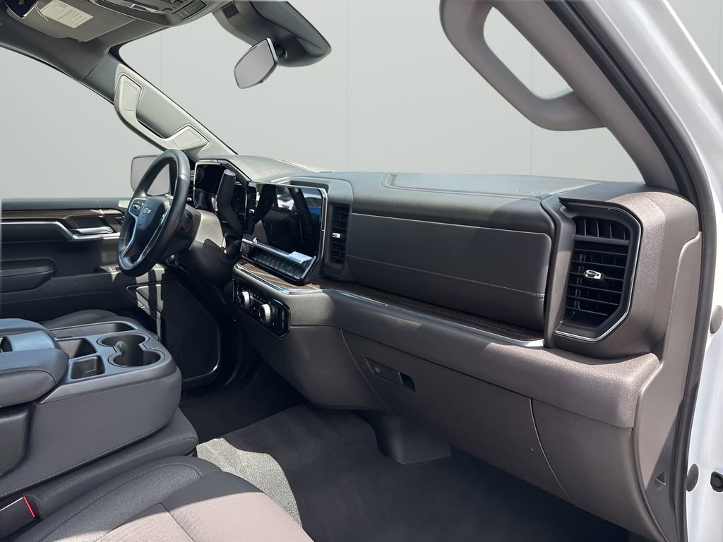 Used 2024 Chevrolet Silverado 1500 LT w/ Protection Package image 12