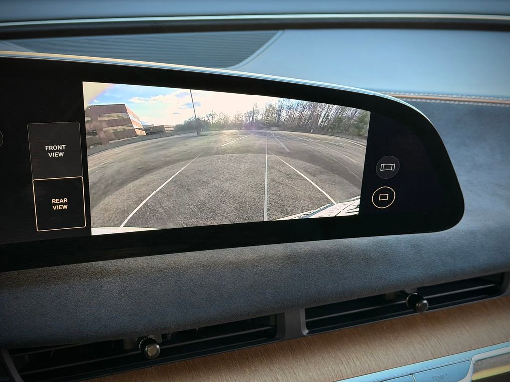 Used 2023 Lucid Air Grand Touring image 36