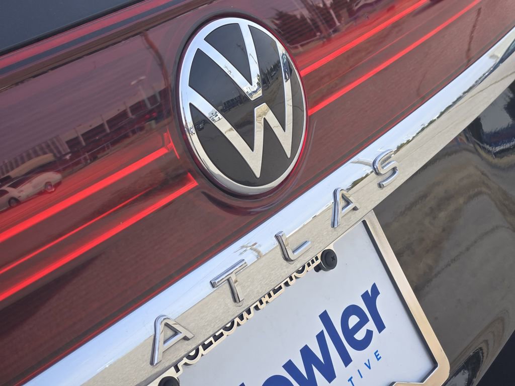 Used 2024 Volkswagen Atlas SE image 11