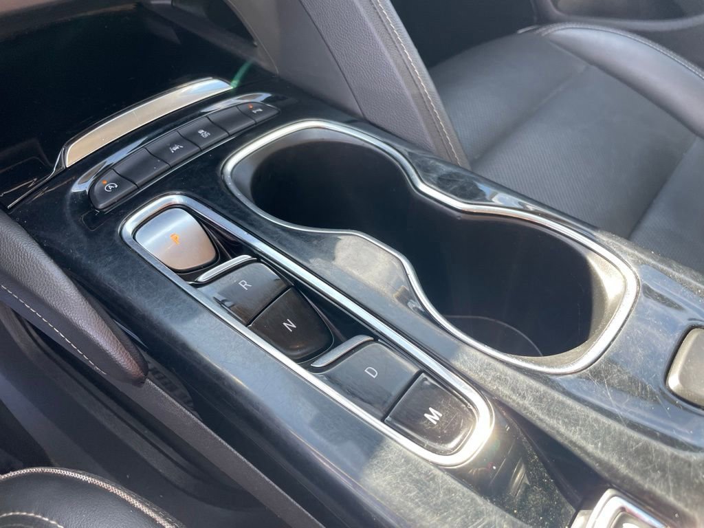 Used 2023 Buick Envision Essence FWD image 18