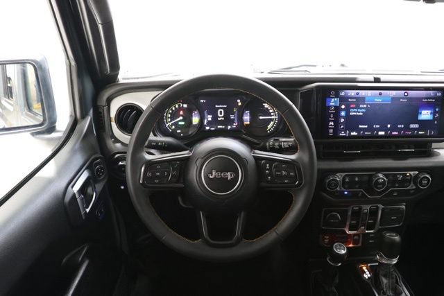 Used 2024 Jeep Wrangler Unlimited AWD/4WD image 14