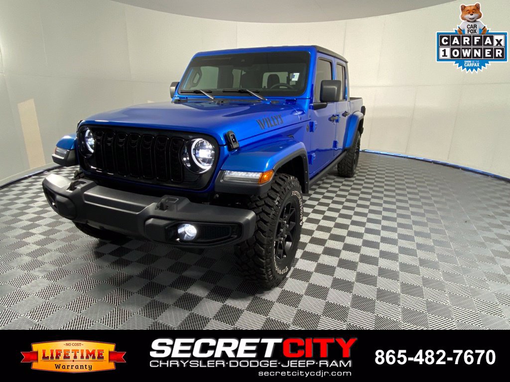 Used 2025 Jeep Gladiator Mojave AWD/4WD image 3
