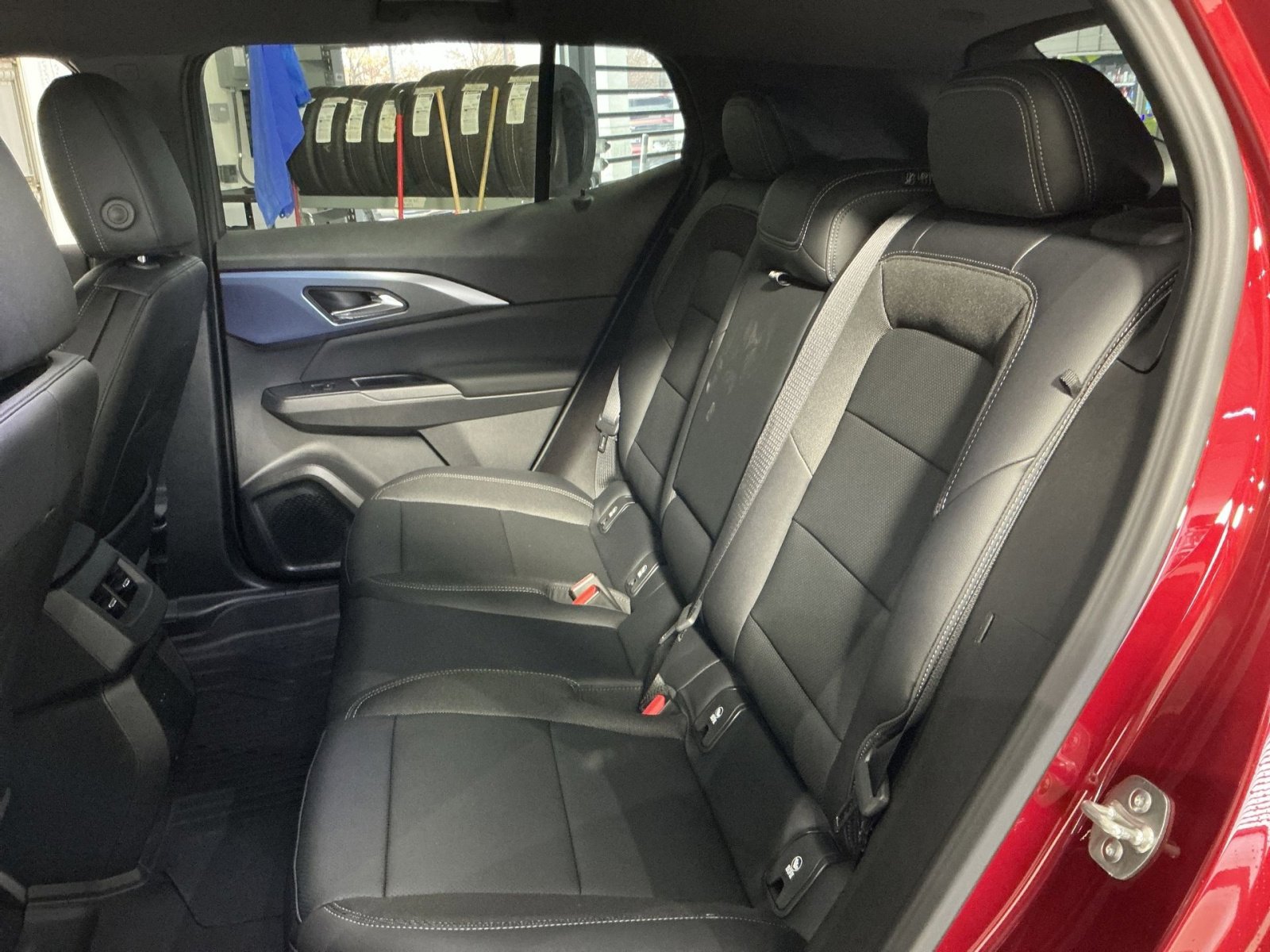 New 2026 Chevrolet Equinox EV LT image 31