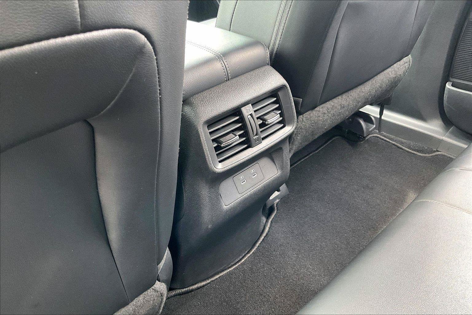Certified 2025 Nissan Murano SV FWD image 32