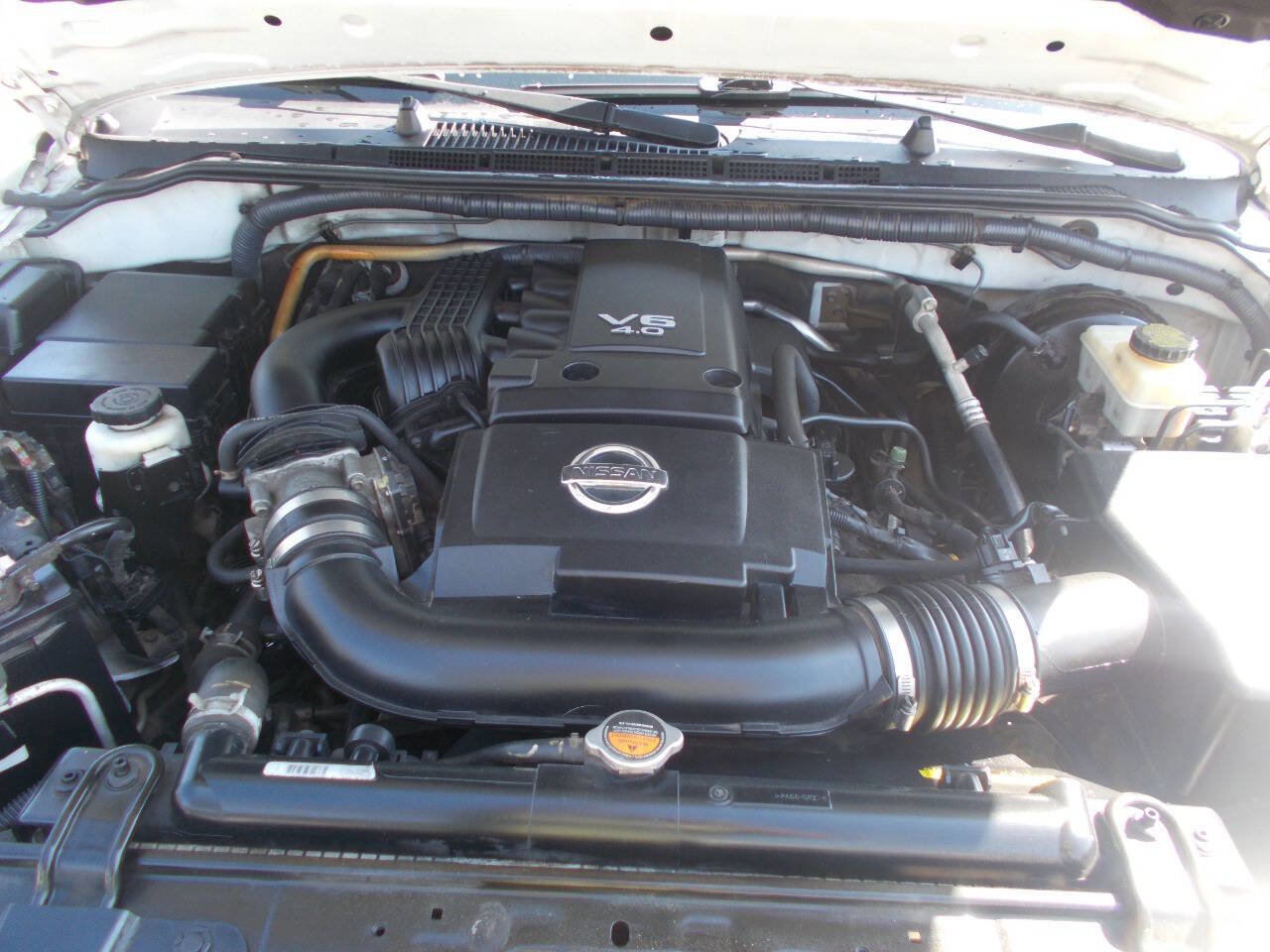 Used 2016 Nissan Frontier SV AWD/4WD image 10