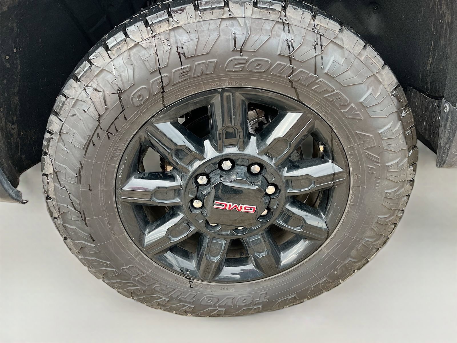 Used 2025 GMC Sierra 2500 AT4 w/ AT4 Premium Plus Package image 33