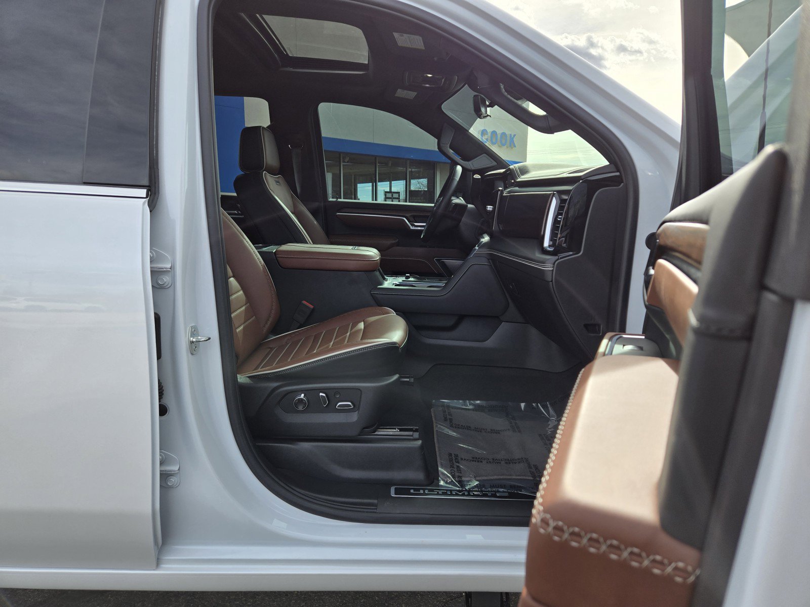 Used 2024 GMC Sierra 2500 Denali Ultimate image 26