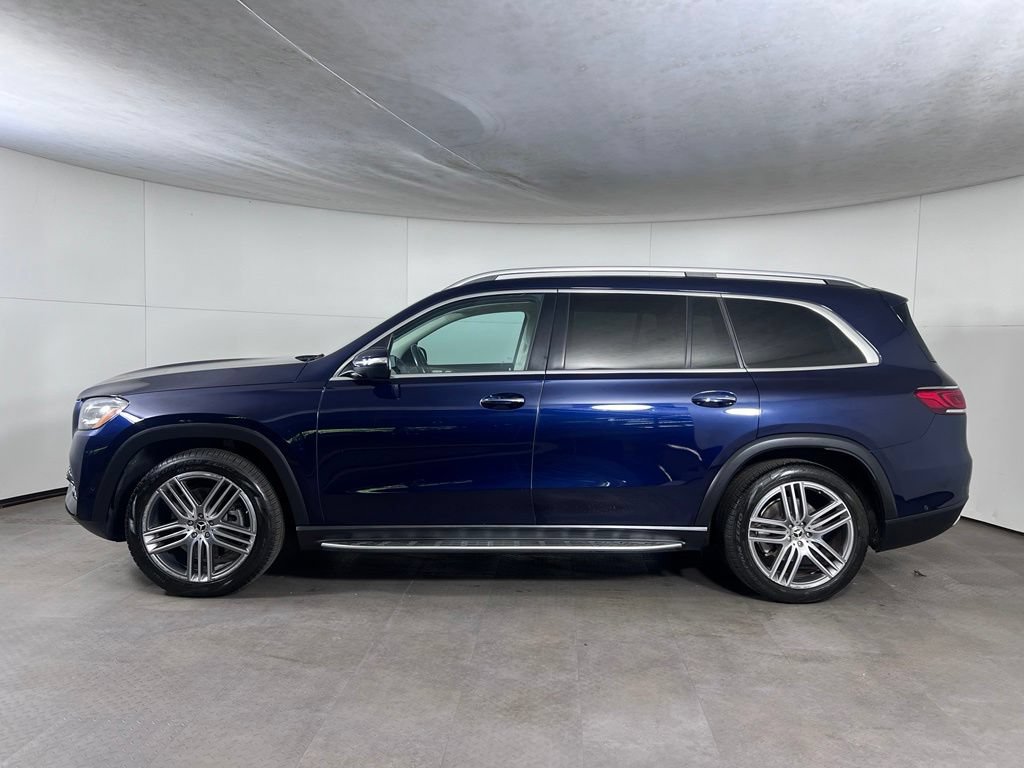 Used 2021 Mercedes-Benz GLS 450 4MATIC image 2