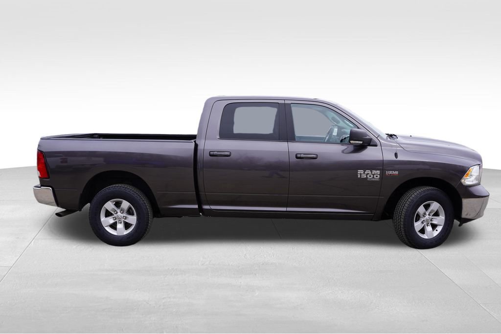 Certified 2019 RAM 1500 Classic SLT w/ Luxury Group image 3