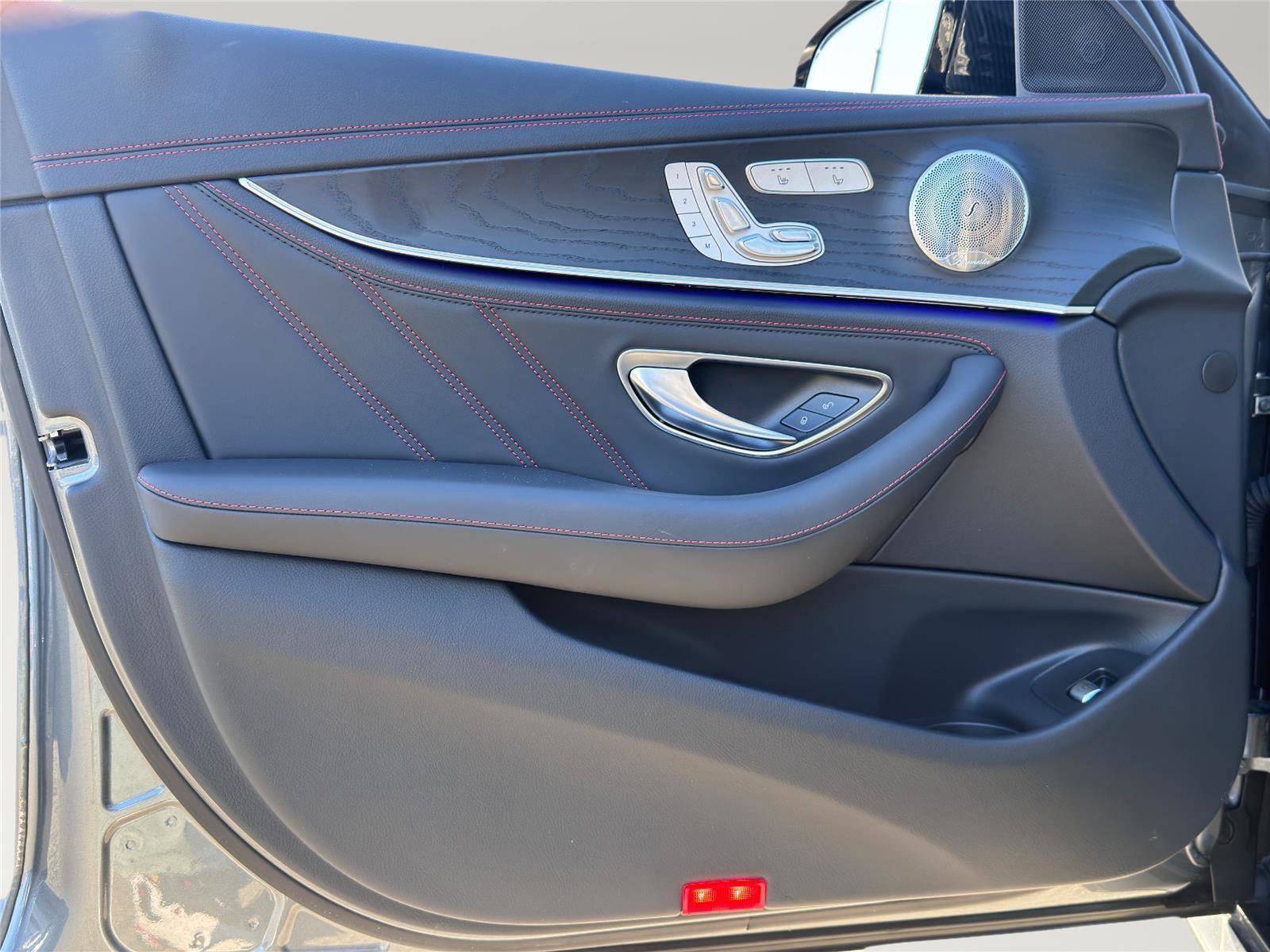 Used 2023 Mercedes-Benz E 53 AMG 4MATIC Sedan w/ Driver Assistance Package image 25