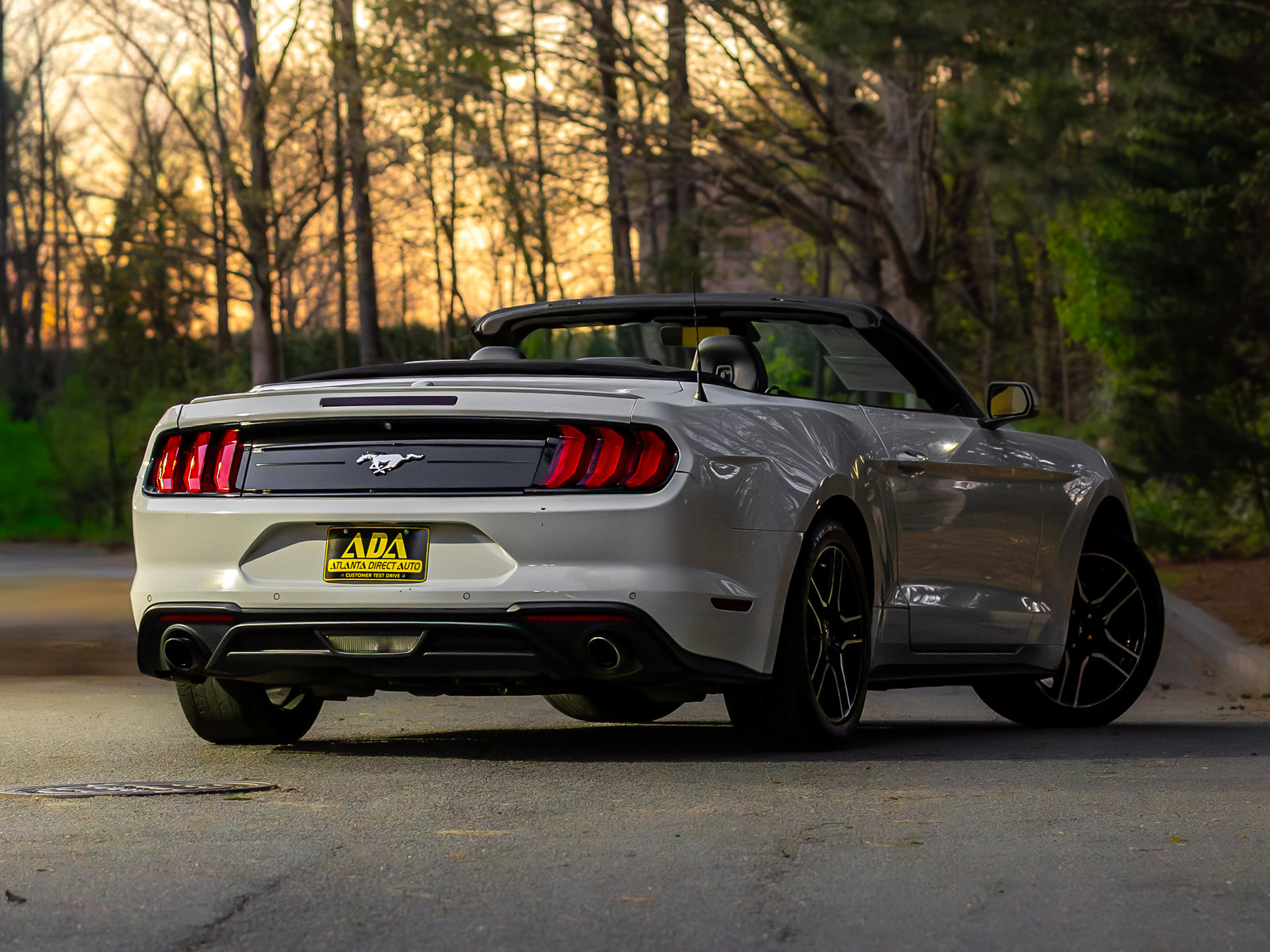 Used 2022 Ford Mustang Premium image 6