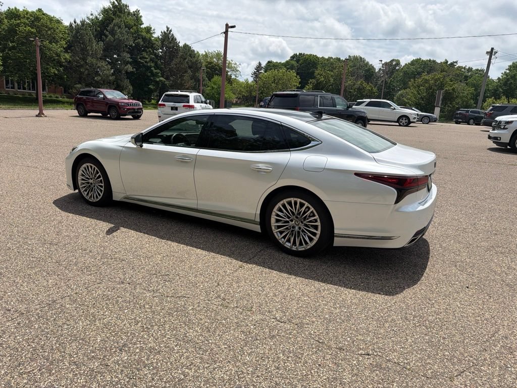 Used 2024 Lexus LS 500 AWD w/ Interior Upgrade Package image 32