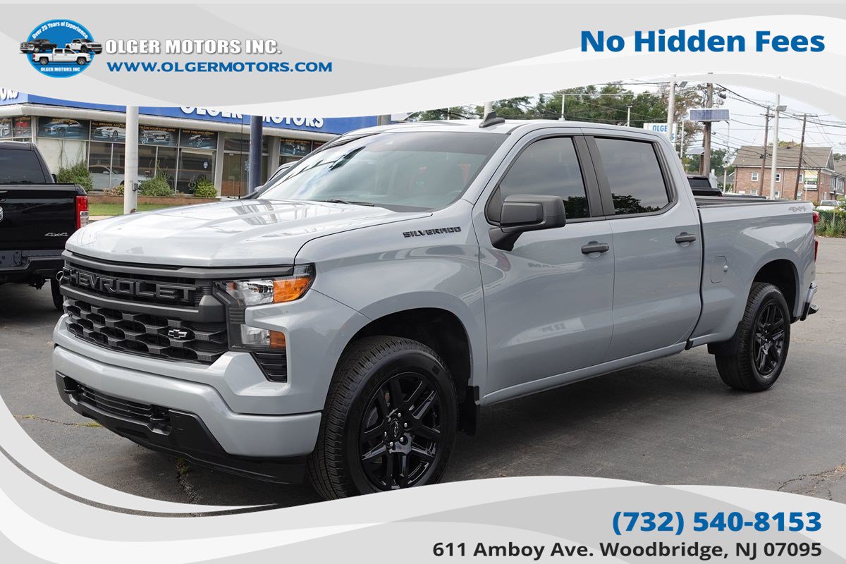 Used 2024 Chevrolet Silverado 1500 Custom w/ Dark Appearance Package