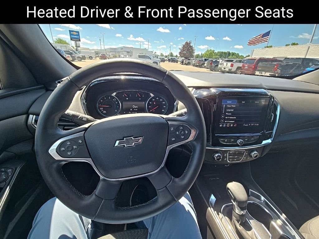Used 2023 Chevrolet Traverse LT w/ Midnight/Sport Edition AWD/4WD image 18
