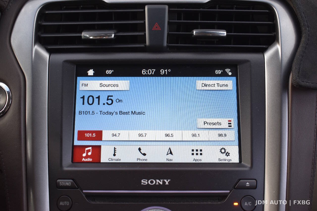 Used 2017 Ford Fusion Platinum FWD image 24
