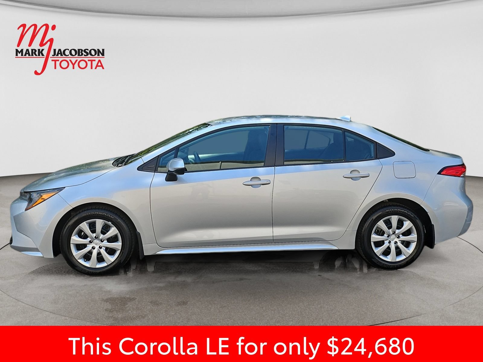 Used 2026 Toyota Corolla LE FWD image 15