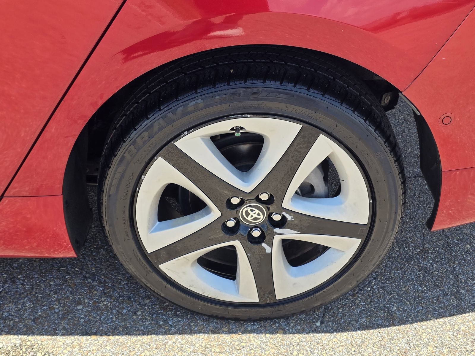 Used 2017 Toyota Prius Four Touring FWD image 26