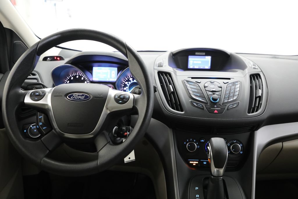 Used 2015 Ford Escape SE AWD/4WD image 2