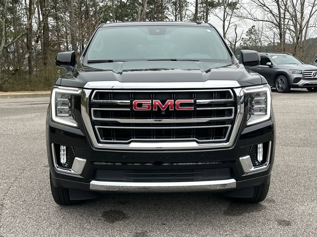 Used 2023 GMC Yukon SLT w/ SLT Luxury Package image 3