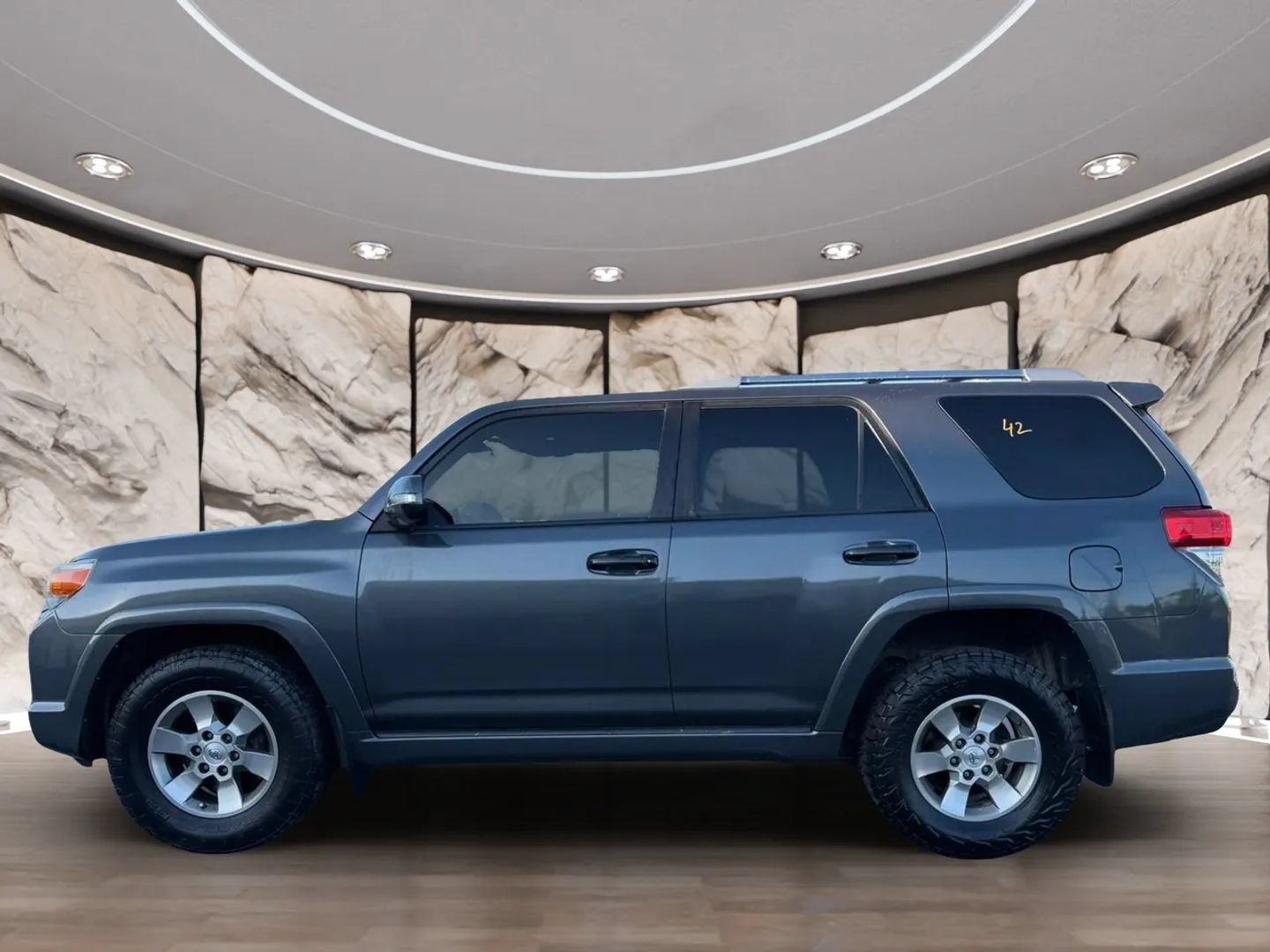 Used 2013 Toyota 4Runner SR5 w/ Convenience Pkg RWD image 4