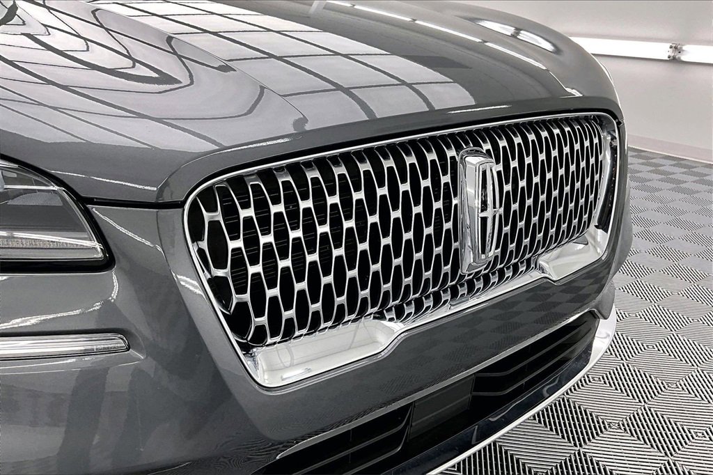 Used 2022 Lincoln Corsair AWD w/ Equipment Group 101A image 28