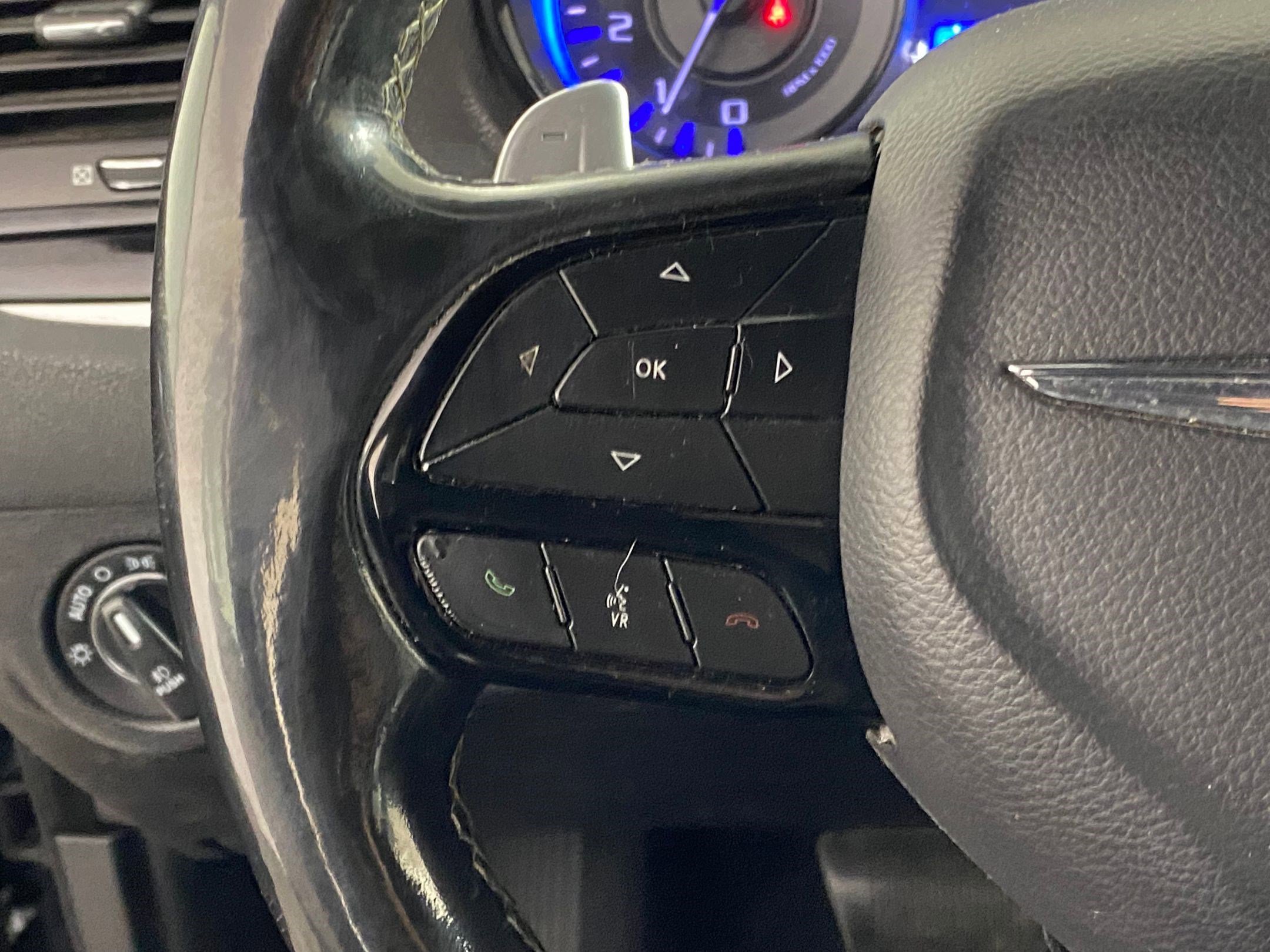 Used 2019 Chrysler 300 S image 17