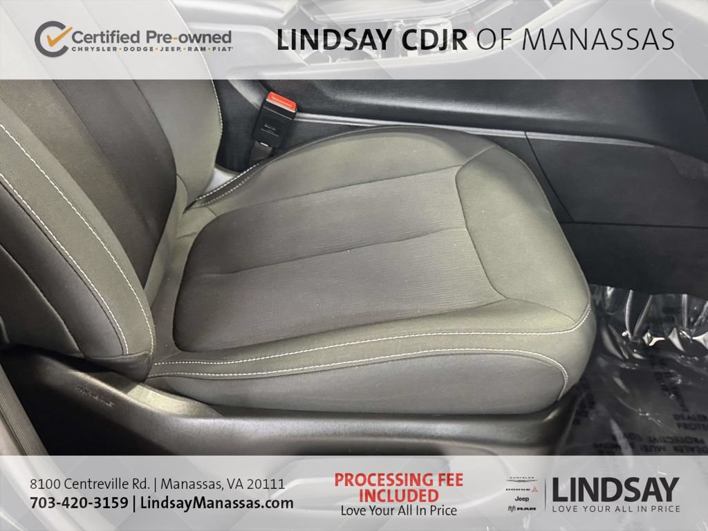 Used 2023 Jeep Grand Cherokee Laredo w/ Luxury Tech Group I AWD/4WD image 14