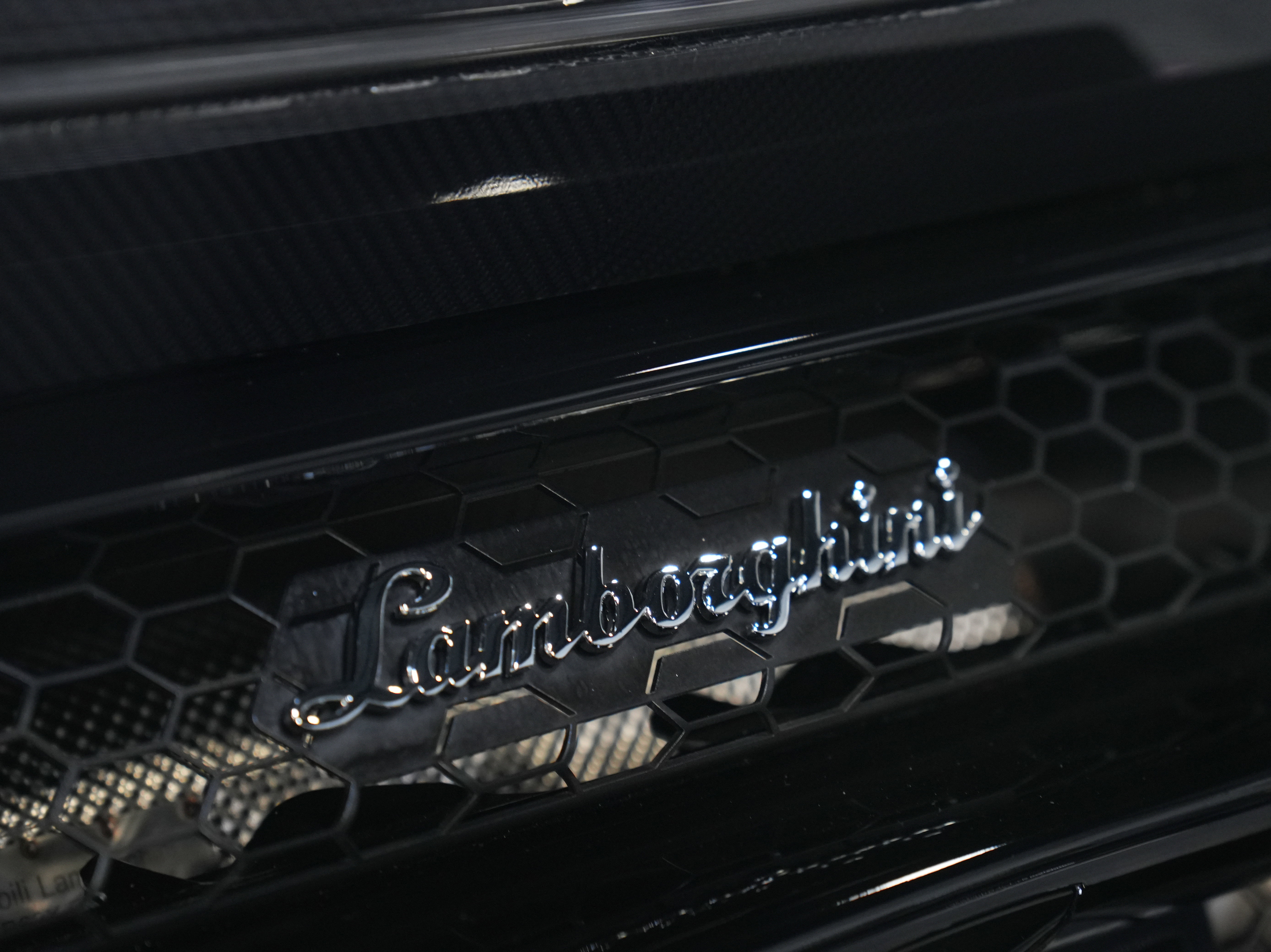 Used 2024 Lamborghini Huracan EVO image 26