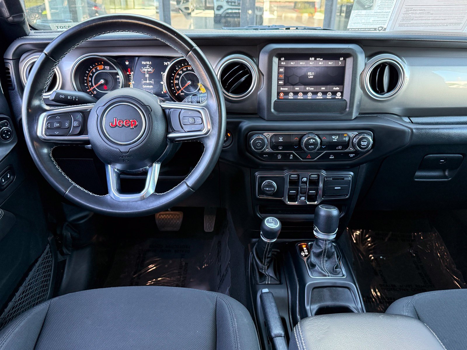 Used 2021 Jeep Wrangler Unlimited Sahara AWD/4WD image 38