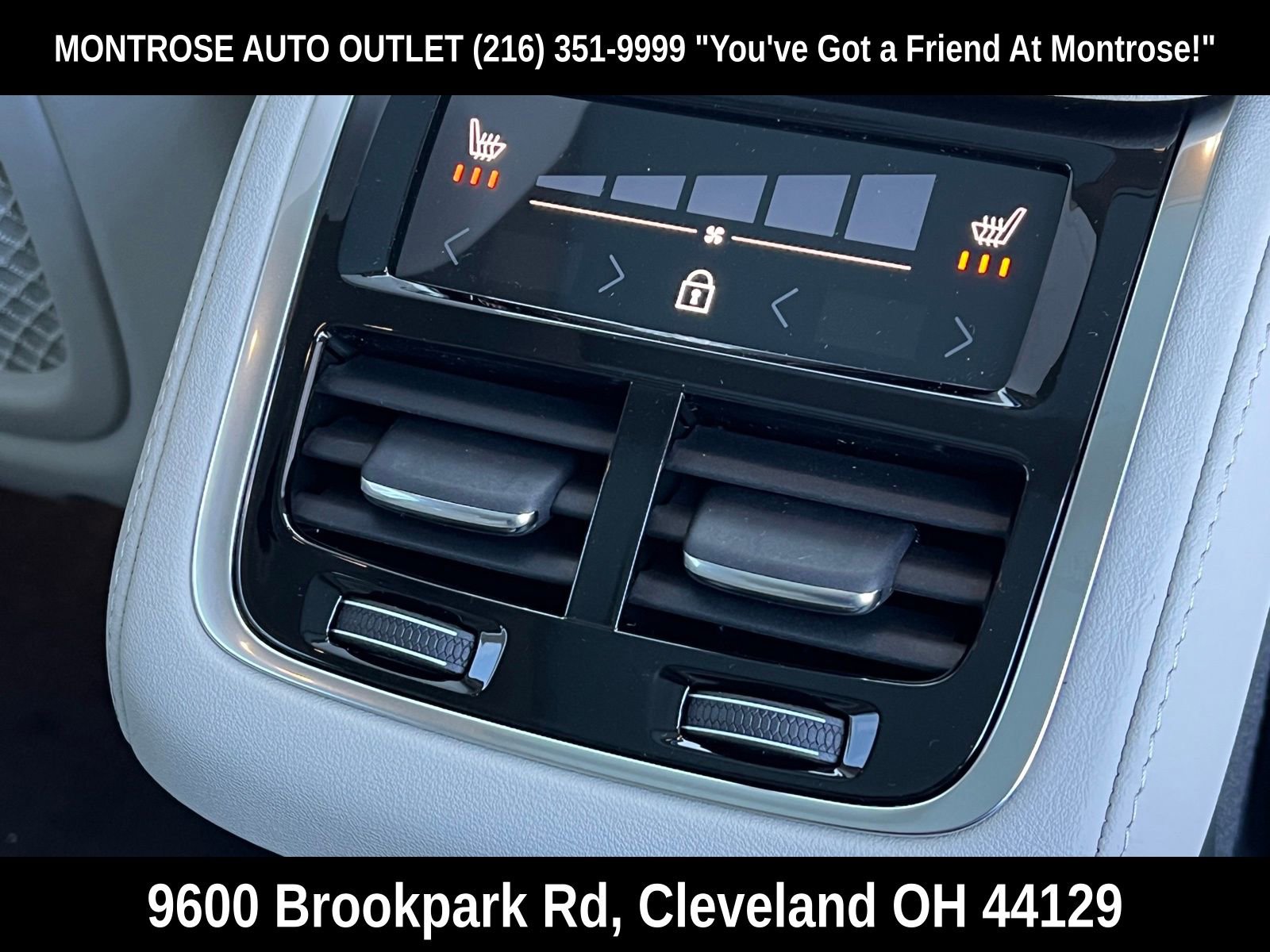 New 2026 Volvo XC90 B6 Ultra w/ Protection Package image 10