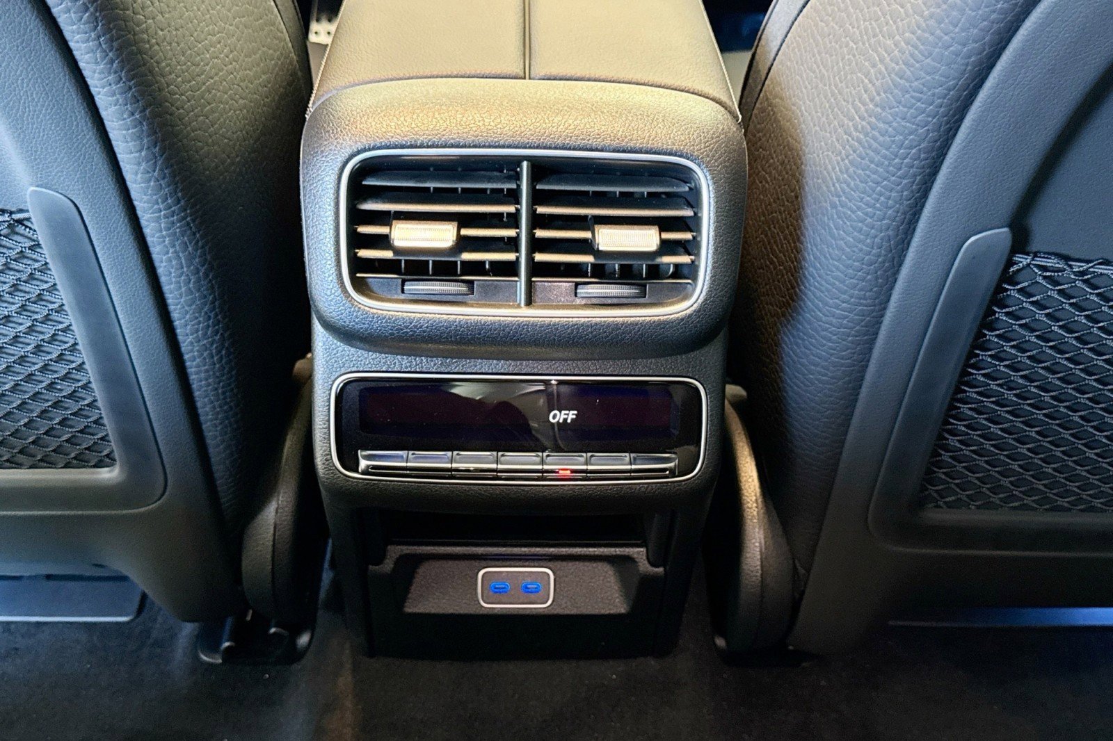 New 2026 Mercedes-Benz GLS 580 4MATIC image 22