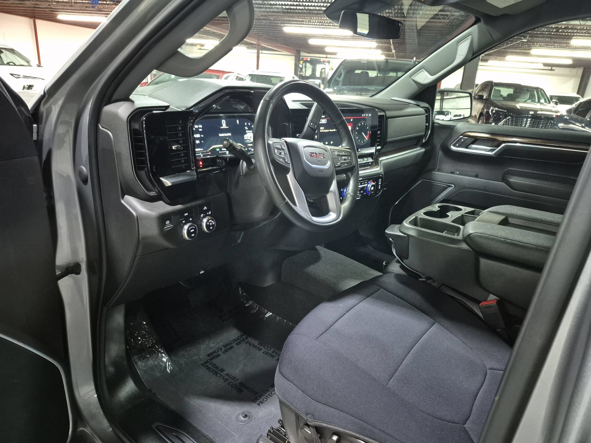Used 2023 GMC Sierra 1500 Elevation AWD/4WD image 11