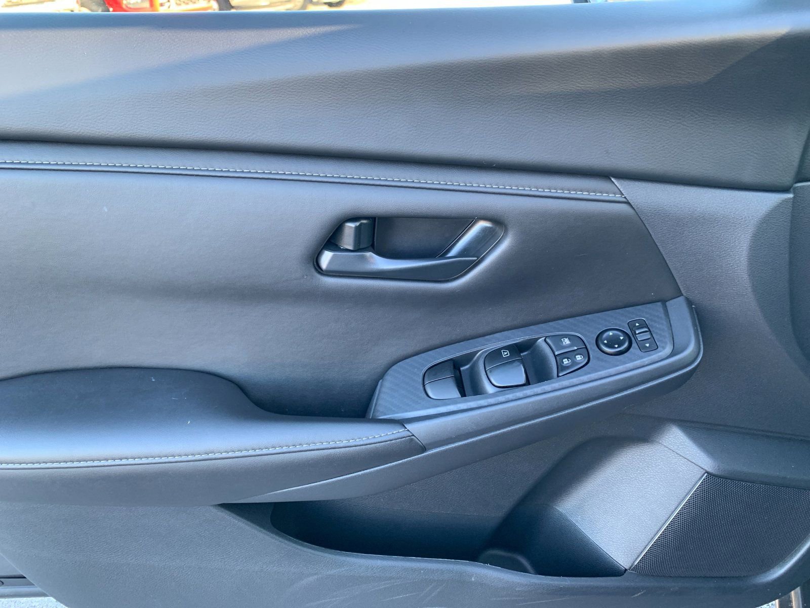 Used 2025 Nissan Sentra S image 12