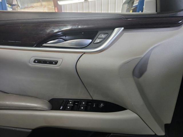 Used 2016 Cadillac XTS Premium FWD image 24