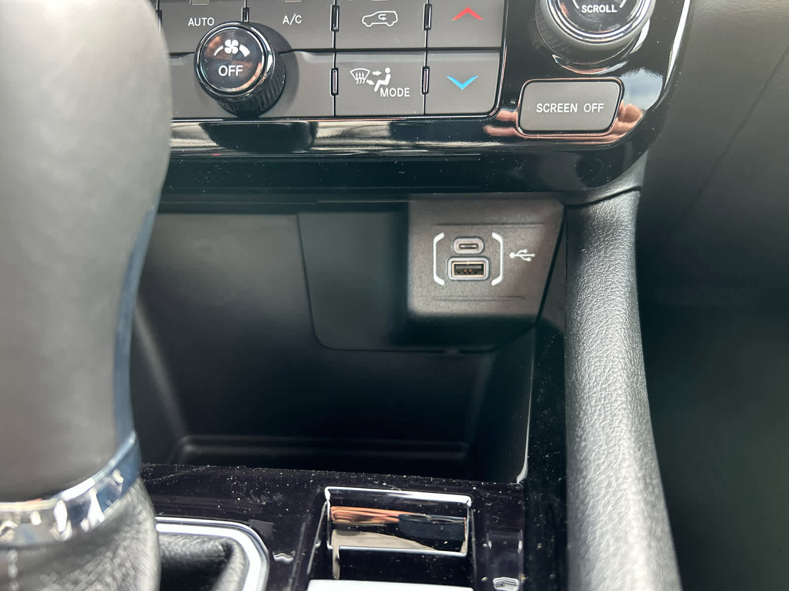 New 2026 Jeep Compass Limited image 27