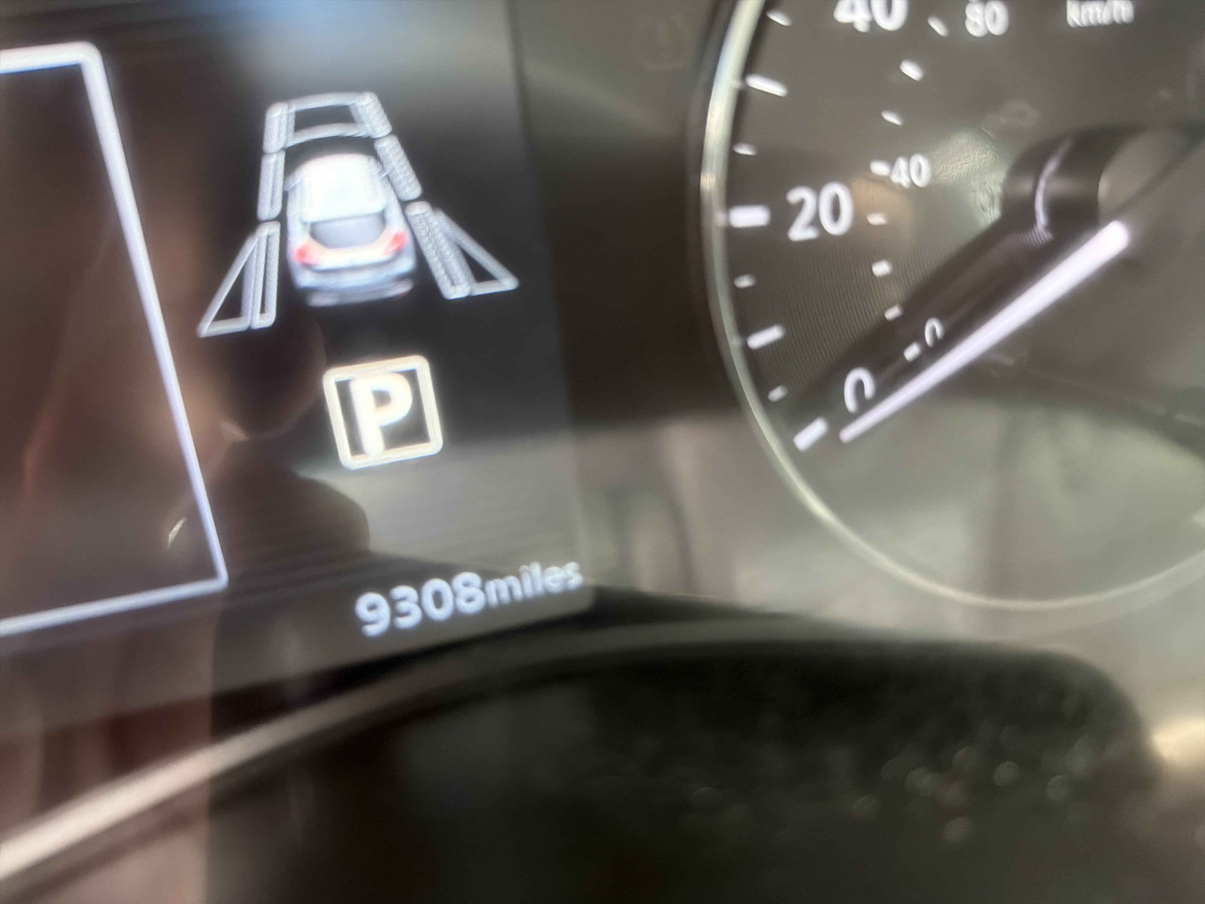 Used 2023 Nissan Kicks SR FWD image 3