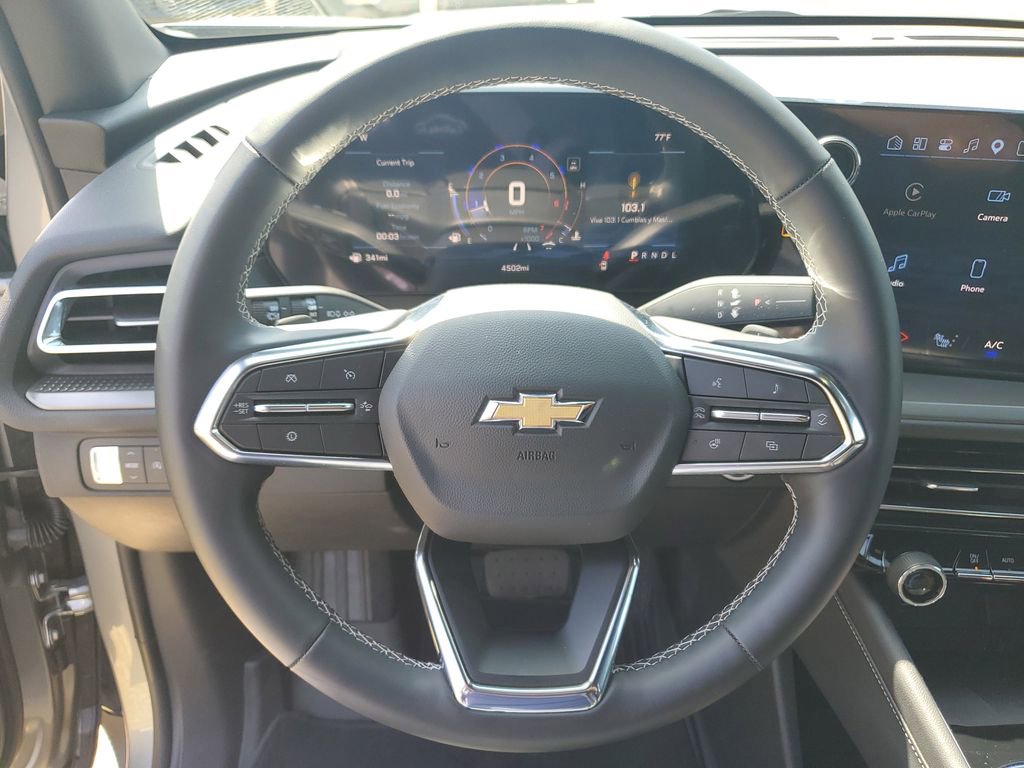 Used 2026 Chevrolet Traverse LT w/ Driver Confidence Package FWD image 31