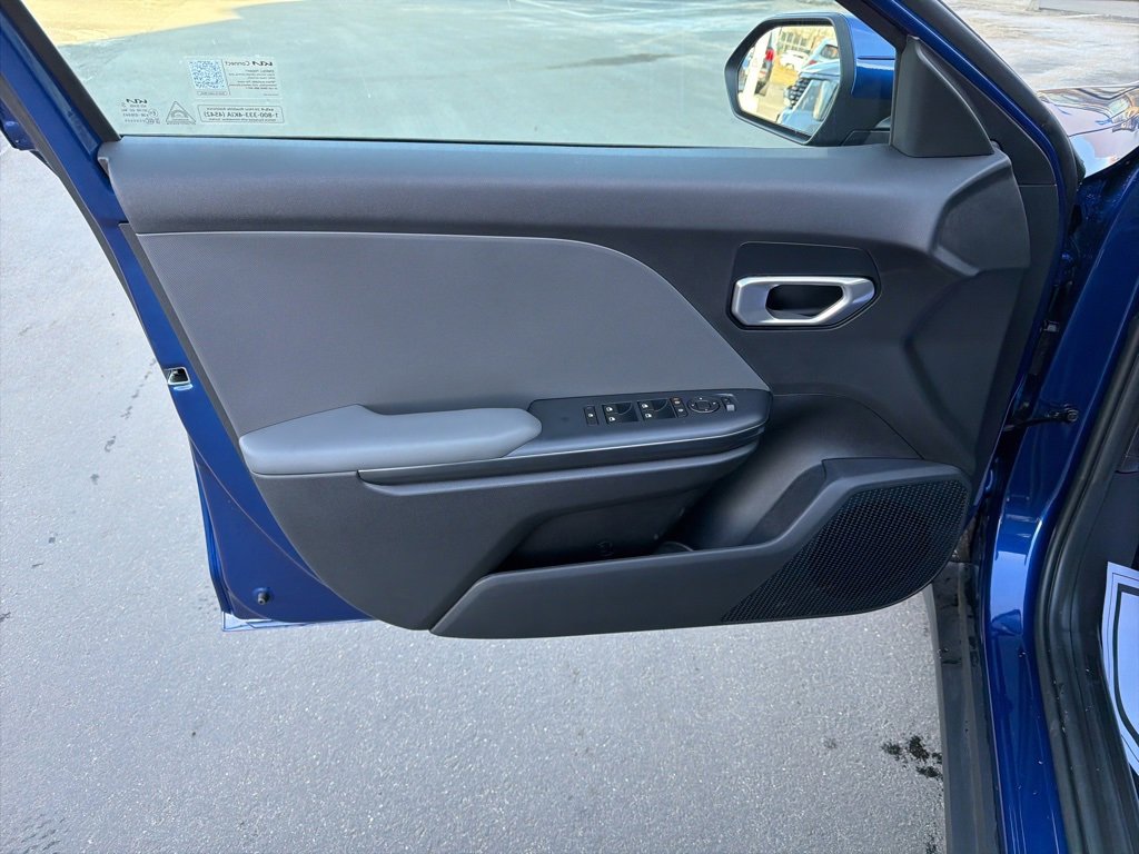 New 2025 Kia K4 LXS image 29